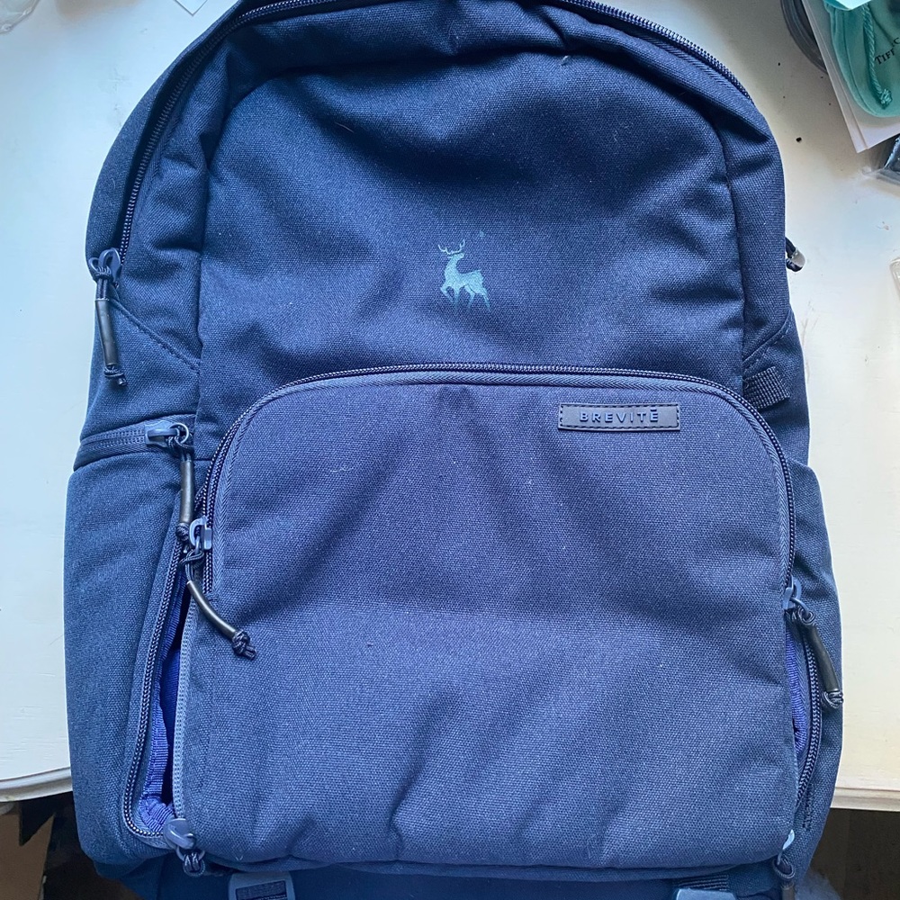 BRAND NEW BREVITE JUMPER CAMERA BAG IN NAVY